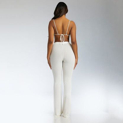 Conjunto top de tirantes y pantalón acampanado blanco