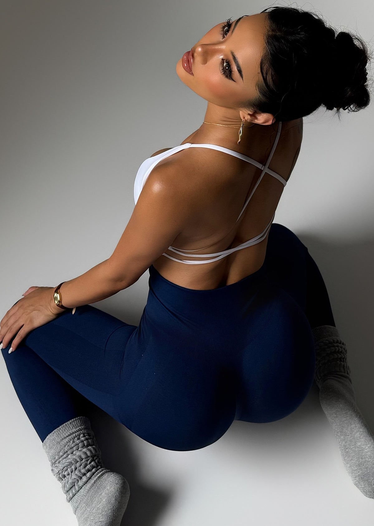Leggings azul marino sin costuras – sentada