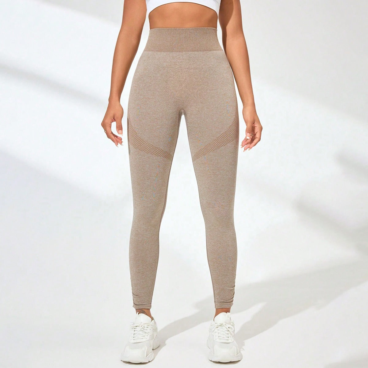 Leggings push-up color moka de frente