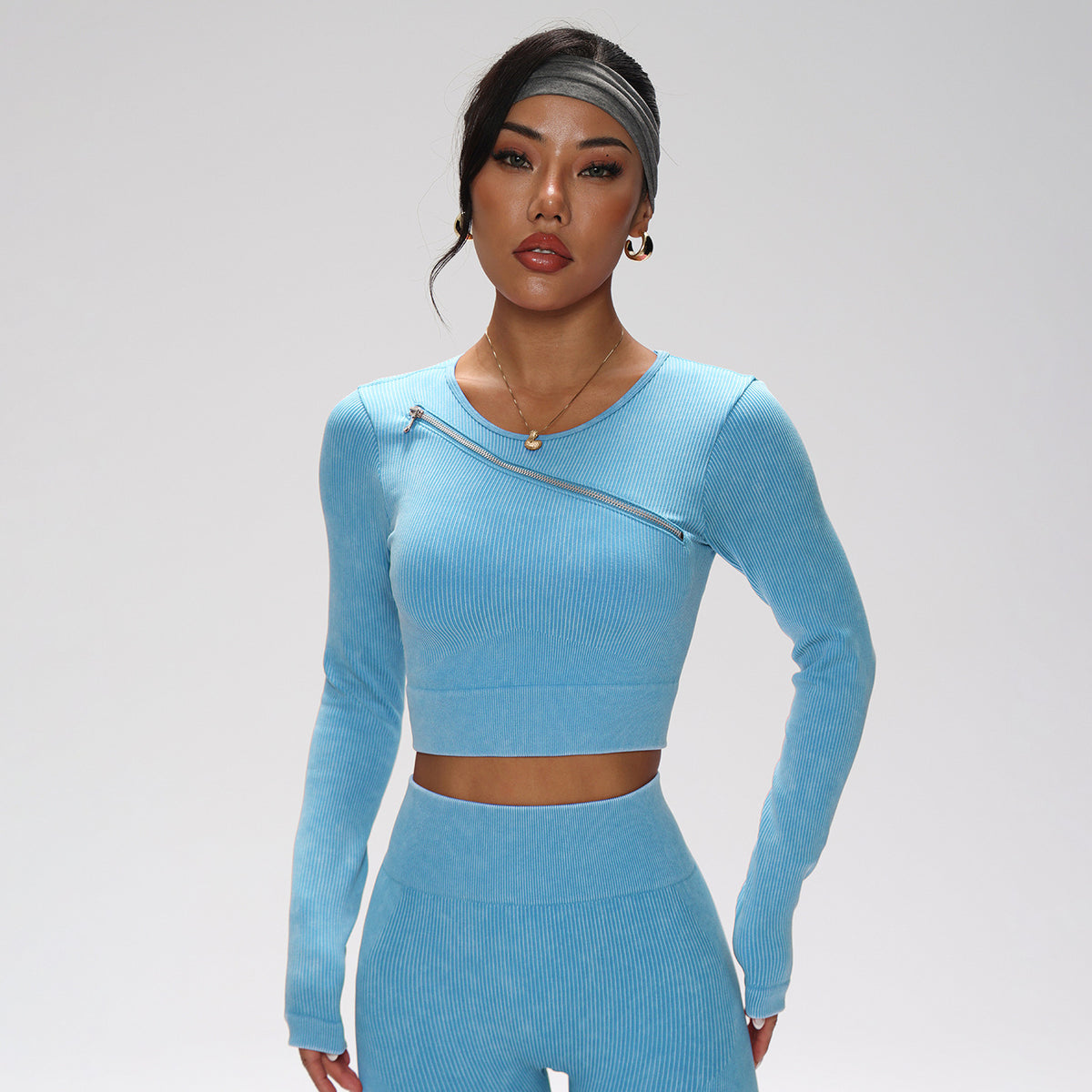 Conjunto deportivo azul cielo – top manga larga